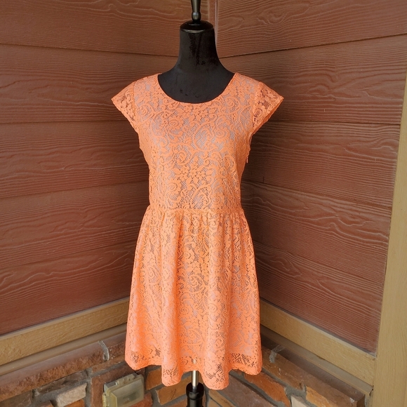 StitchFix Skies Are Blue Coral Orange Lace Skater Mini Dress Size Medium EUC - Picture 1 of 16